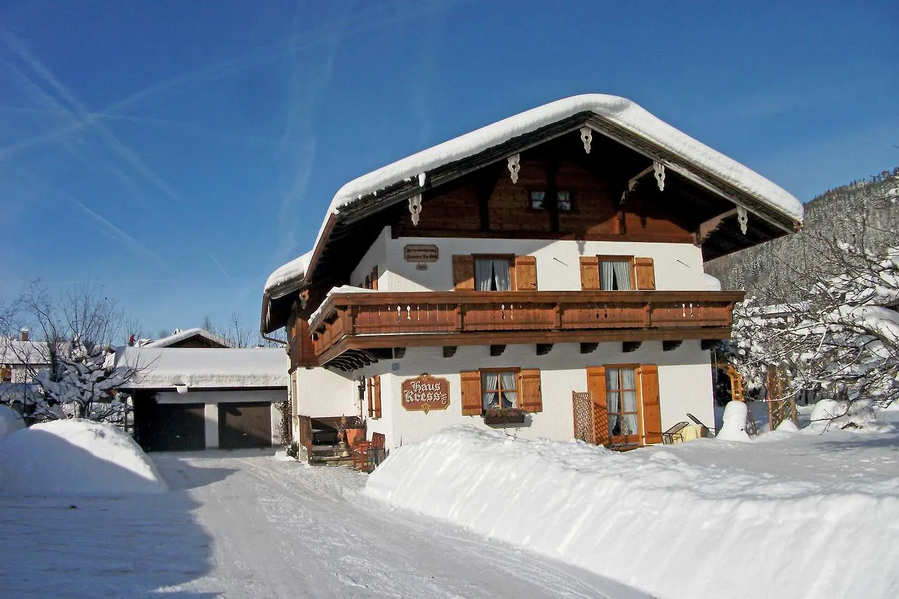 Ferienwohnungen Mit Bergblick インツェル